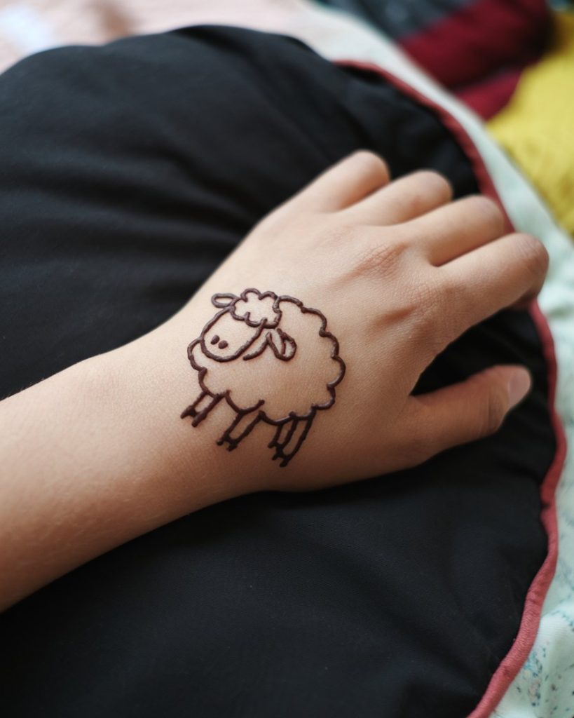 Simple Sheep Mehndi Design for Kids