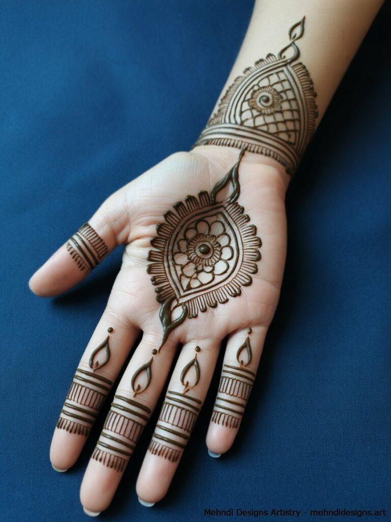 Finger Focused Mehndi 3