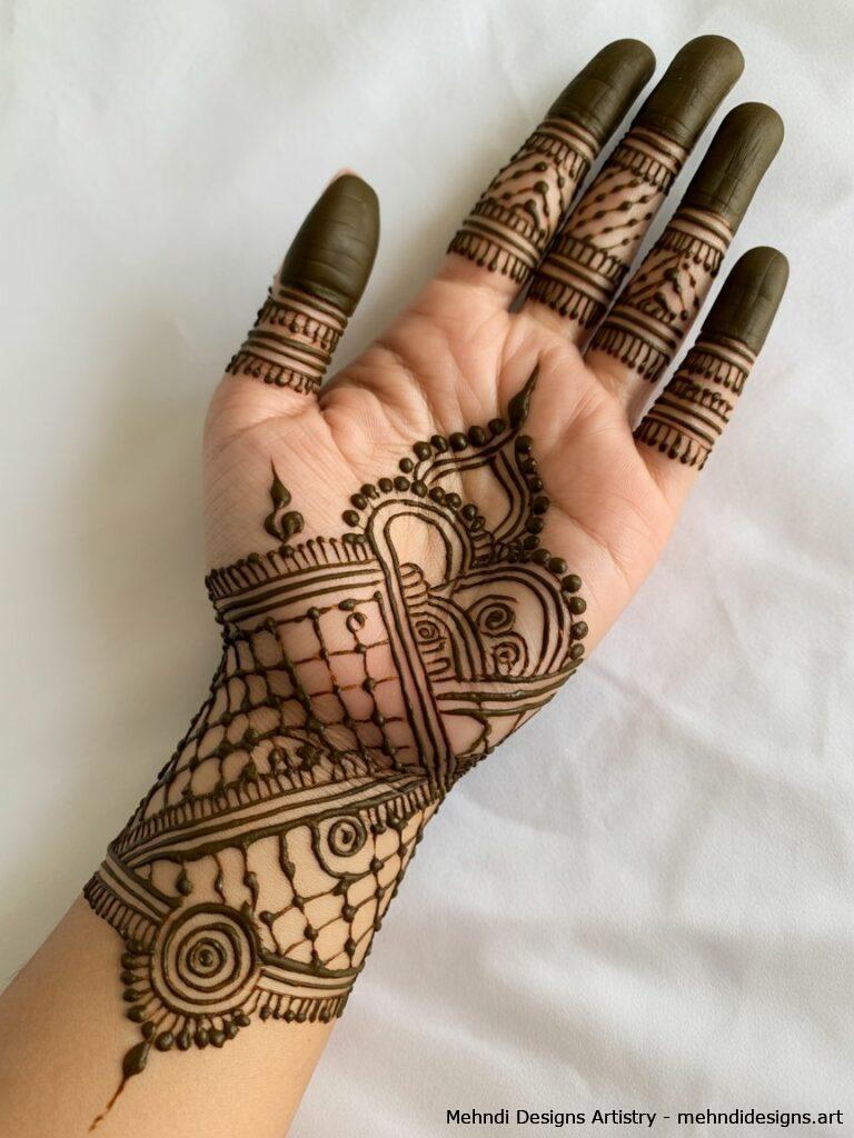 Finger Focused Mehndi 4
