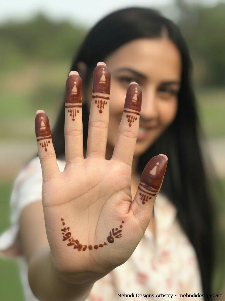Bare hand elegance 3