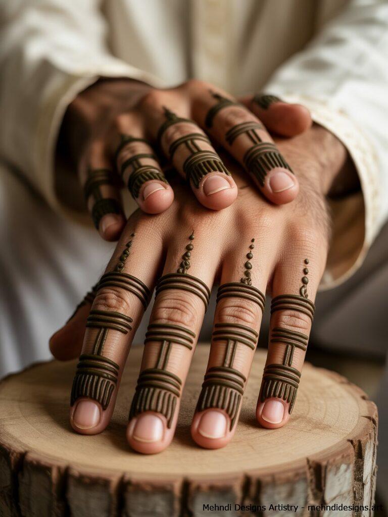 Bold finger detailing 1