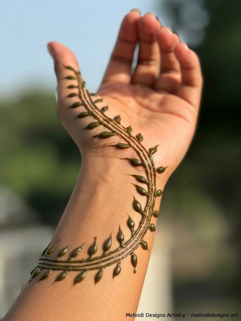 Curved wrist bands 4