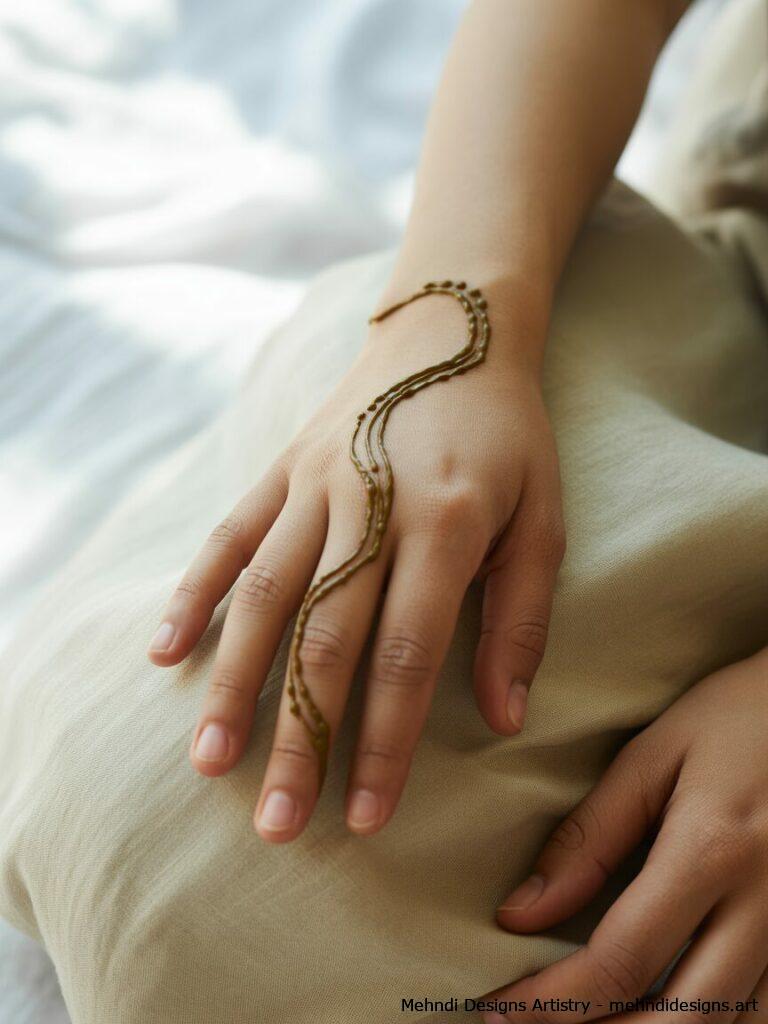 Delicate curved lines 1