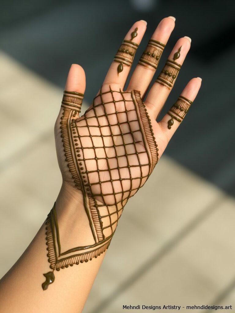 Grid and lace details 3