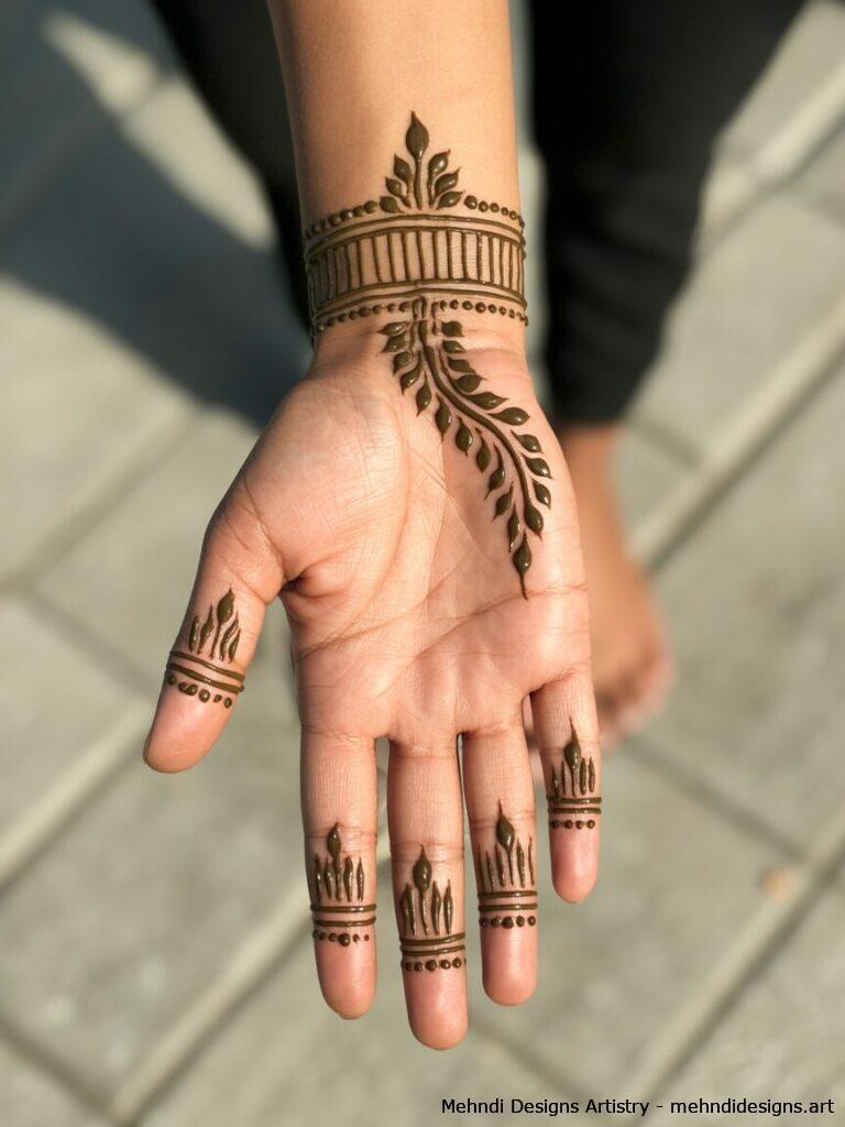 Wrist Focused Mehndi 4 1