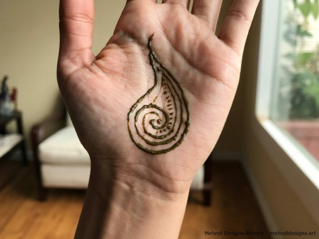 Simple Mehndi design New 